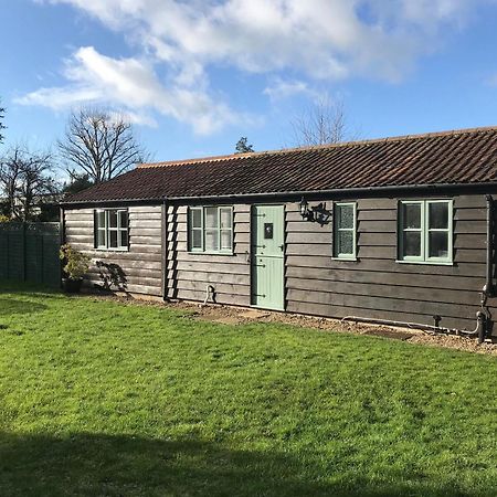 Villa Tiptoe Steeple Ashton Exterior foto